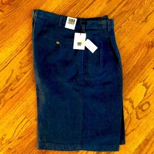 JosABanks Men’s indigo blue linen shorts.